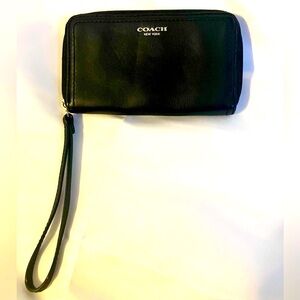 COACH Accordion Wristlet Wallet